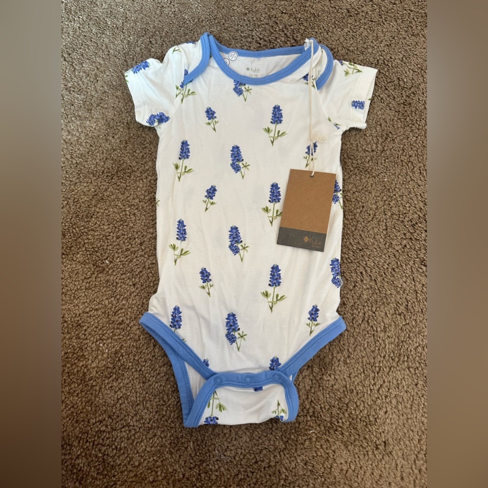Kyte baby onesie 12-18 bonnet NWT